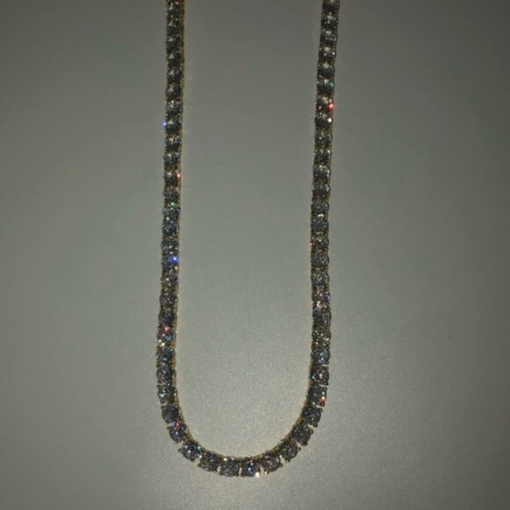 18k 72ct Tennis Necklace - Picture 5 of 12